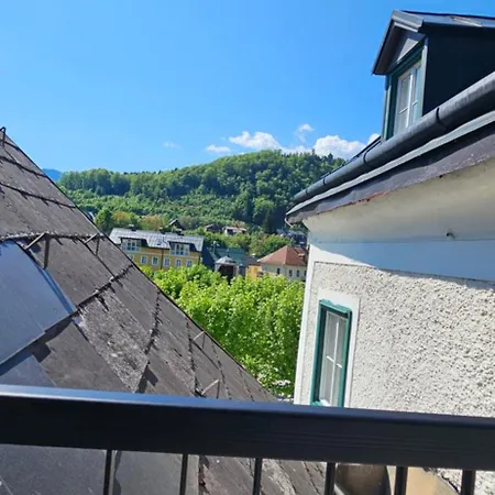 Daire Sisi's Loft - Imperial Charm