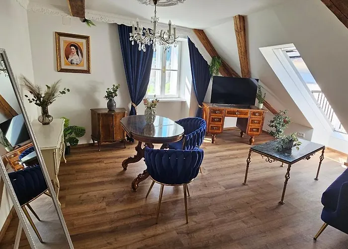 Sisi's Loft - Imperial Charm Апартаменты